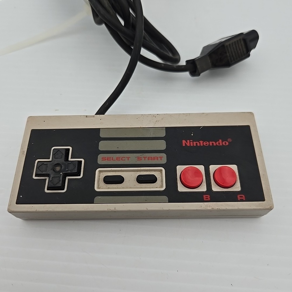 Vintage OEM Original Nintendo‎ NES Controller NES-004